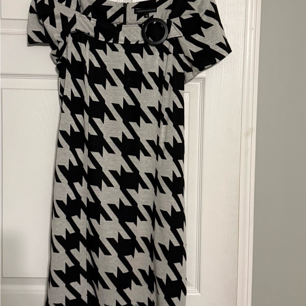 Chic Black and Gray Houndstooth Mini Dress